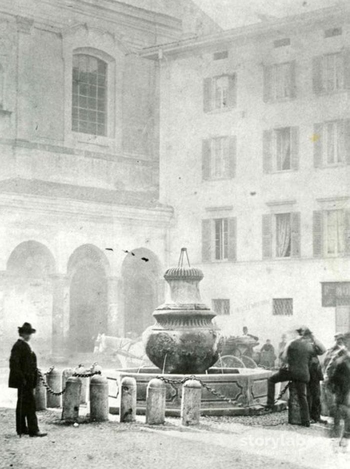 Colonne, capitelli e una lunga storia: una piazza racconta Bergamo - Foto e video