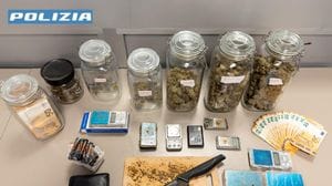 Droga e 16 mila euro in contanti: arrestato un 39enne