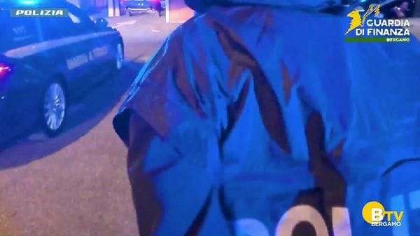 Falsi investimenti nelle auto di lusso, blitz tra Bergamo e altre sei province