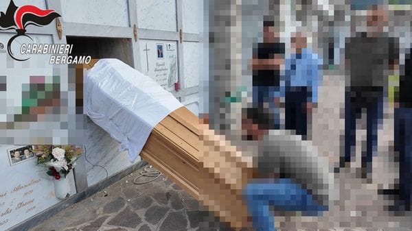 Vilipendio del feretro di Pamela Genini, la simulazione dei Carabinieri: «Possibile agire anche da soli» - Video