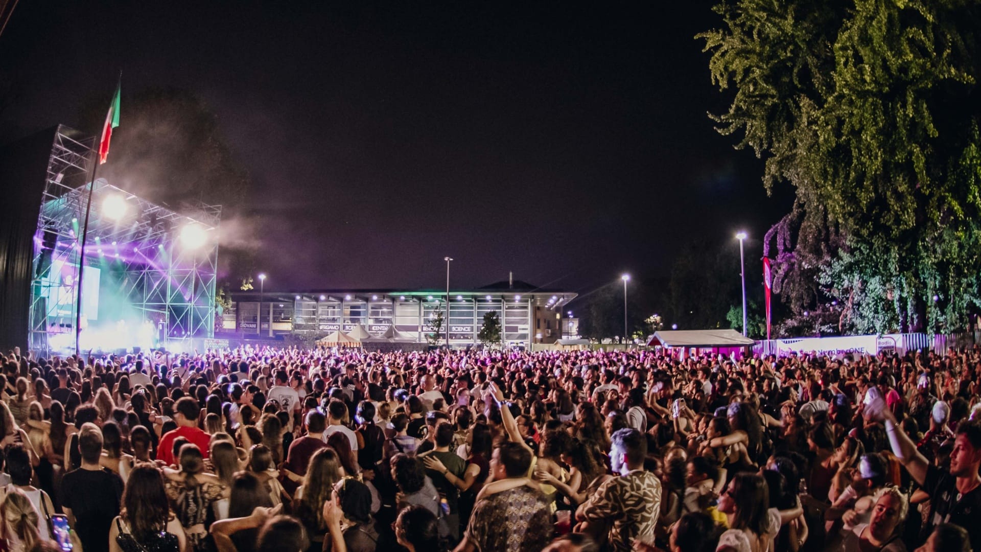 https://storage.ecodibergamo.it/media/photologue/2026/6/12/photos/cinque-festival-dellestate-2026-da-non-perdere_523bb64a-659b-11f1-a30f-50a7af844f92_1920_1080.jpg