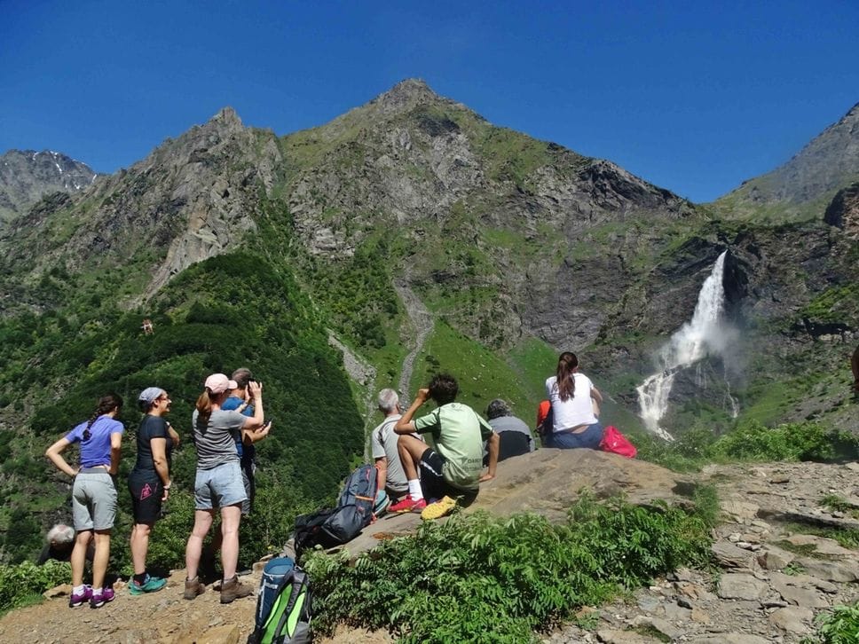 La prima apertura stagionale delle cascate del Serio - Foto