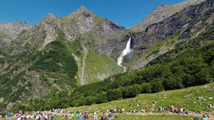 https://storage.ecodibergamo.it/media/photologue/2026/6/13/photos/cache/la-prima-apertura-stagionale-delle-cascate-del-serio-foto_e9db7b7e-6727-11f1-a30f-50a7af844f92_1920_1080_v3_large_16_9.jpeg