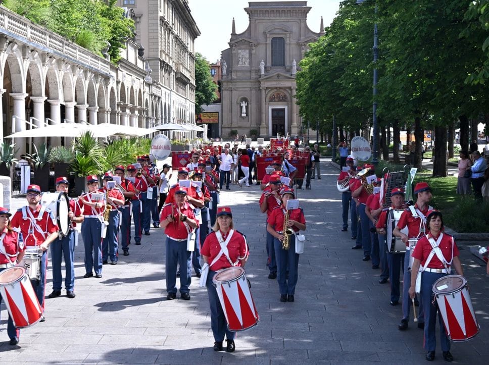 In città la festa per i novant’anni dell’Avis: «Generoso servizio alla comunità»