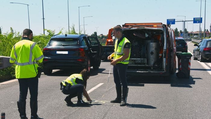 lite in moto poi lo scontro sulla circonvallazione un 21enne 232 in fin di vita da Ecodibergamo.it lite in moto poi lo scontro sulla circonvallazione un 21enne 232 in fin di vita