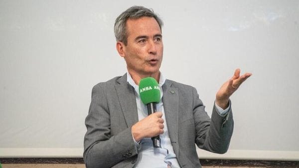 Ciafani (Legambiente), 'accelerare su tempi risposta enti su rinnovabili'