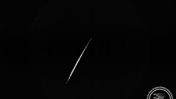 Un bolide nei cieli dell'Italia centrale, forse è sopravvissuto un frammento