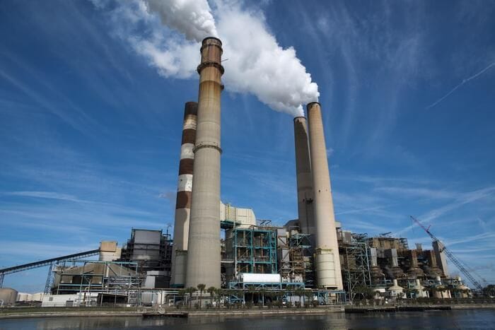 Ecco, Ets ha dimezzato emissioni, sbagliato sospenderlo