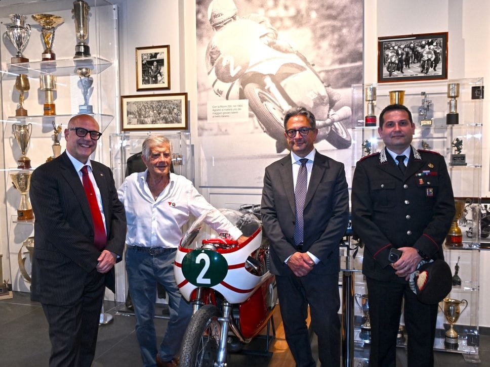 Giacomo Agostini, la leggenda del motociclismo in un museo
