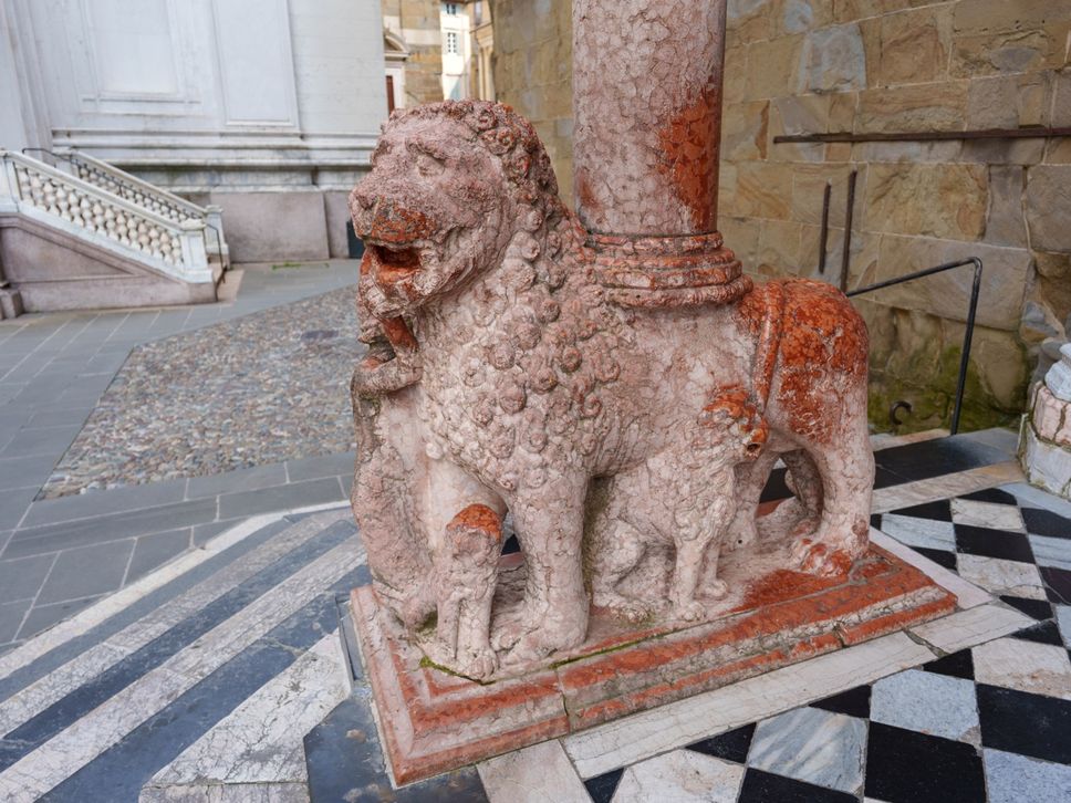 Una «parete» e altre curiosità, il cuore di Città Alta attraverso i secoli - Foto e video
