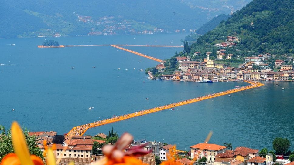 Dieci anni fa l’installazione di Christo sul Sebino: «Il mondo scoprì il nostro lago»