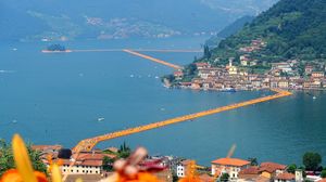 Dieci anni fa l’installazione di Christo sul Sebino: «Il mondo scoprì il nostro lago»