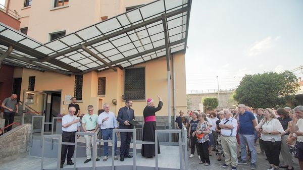 Inaugurati i due dormitori Il Vescovo: luce nella notte