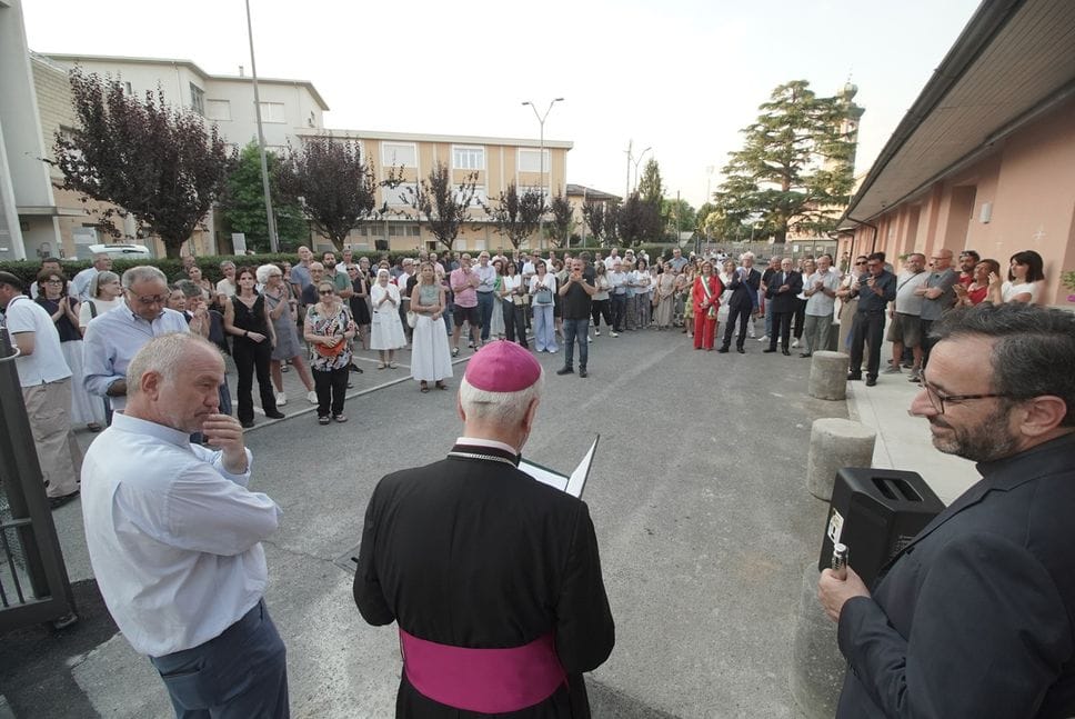 Nuovi spazi Caritas: «Il dormitorio è come una luce nella notte che fa rifiorire la dignità»