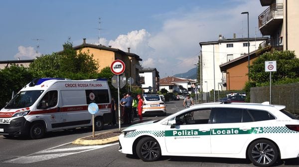 Pedone morto dopo l’impatto con un furgone a Torre Boldone: disposta l’autopsia 