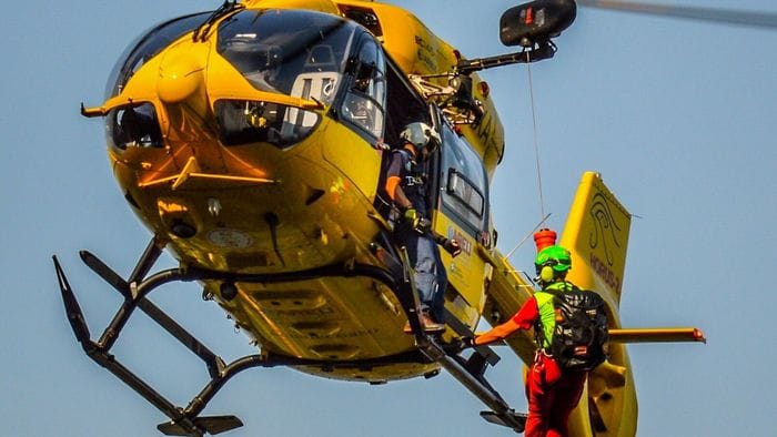 https://storage.ecodibergamo.it/media/photologue/2026/6/20/photos/cache/precipita-dal-monte-pegherolo-recuperato-dallelisoccorso-in-un-ghiaione_df8ecb1c-6c8b-11f1-95b1-2739c400c0f4_1920_1080_v3_large_16_9.jpg