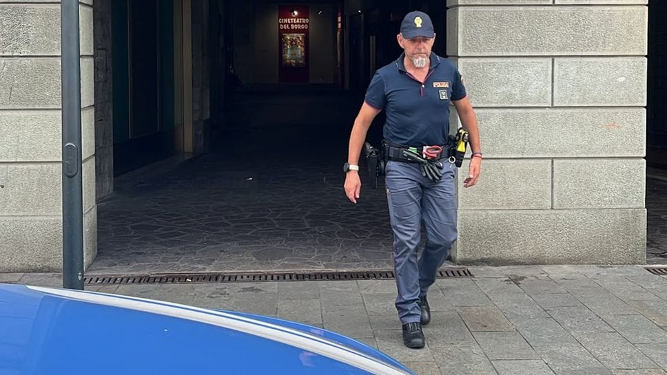 Lite tra una donna e un uomo senza fissa dimora, spunta un coltello: in ospedale un 37enne