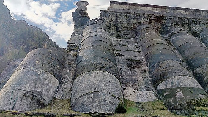 https://storage.ecodibergamo.it/media/photologue/2026/6/21/photos/cache/vilminore-diga-del-gleno-fragile-crollato-un-pezzo-dellultima-arcata_2b802684-6cc2-11f1-96d8-bf370d3e1ecb_1920_1080_v3_large_16_9.jpeg