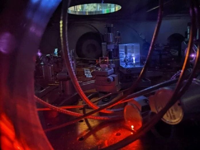 Costruiti i primi orologi alimentati da nuclei di atomi 