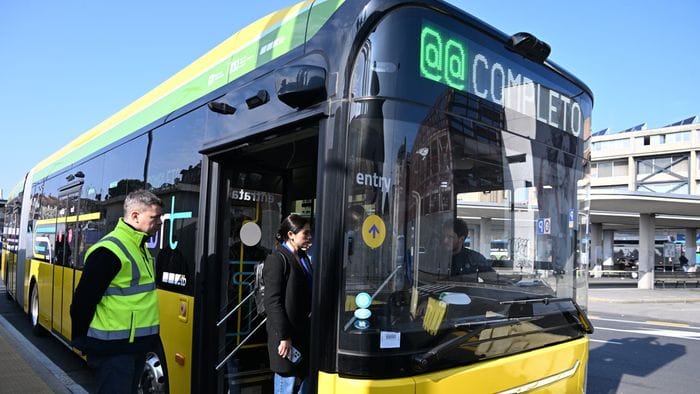 https://storage.ecodibergamo.it/media/photologue/2026/6/22/photos/cache/e-brt-al-via-le-prime-prove-su-strada-test-fino-al-26-giugno-sul-tracciato-ber_0440a59c-6e13-11f1-aeda-4de6a6485e8b_1920_1080_v3_large_16_9.jpg