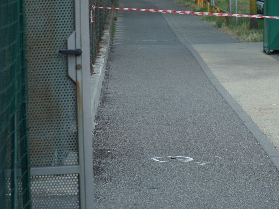 Sparatoria in strada a Seriate, l’ipotesi del regolamento di conti 