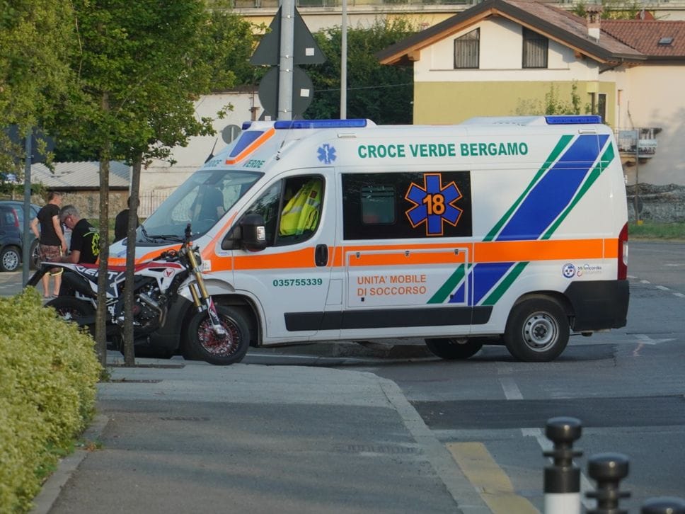 Sparatoria in strada a Seriate, l’ipotesi del regolamento di conti 
