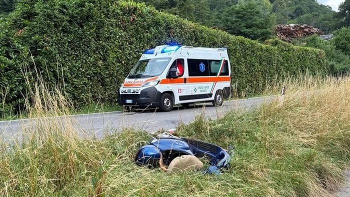 https://storage.ecodibergamo.it/media/photologue/2026/6/23/photos/cache/frontale-tra-due-moto-nel-comasco-muore-un-20enne-di-osio-sotto_2fe1bfde-6f2a-11f1-aeda-4de6a6485e8b_1920_1080_v3_large_16_9.jpg