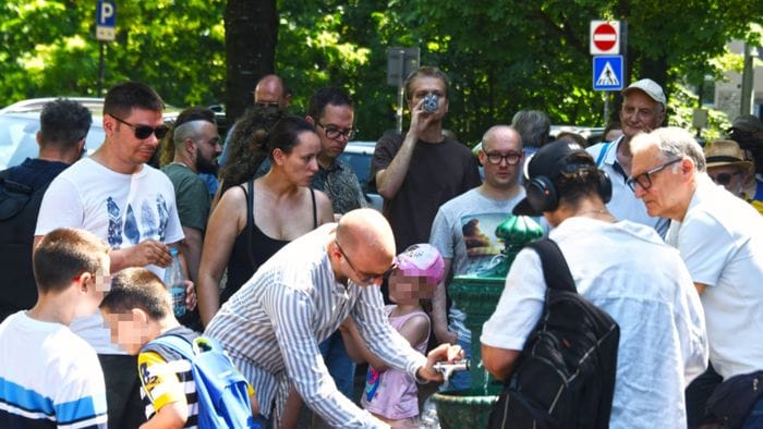 https://storage.ecodibergamo.it/media/photologue/2026/6/24/photos/cache/caldo-10-di-chiamate-al-112-nel-weekend-picco-di-38-gradi_9920dfda-7005-11f1-aeda-4de6a6485e8b_1920_1080_v3_large_16_9.jpg