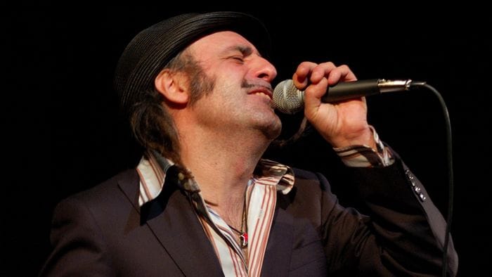 Il mondo difficile e poetico di Tonino Carotone fa scalo al NXT