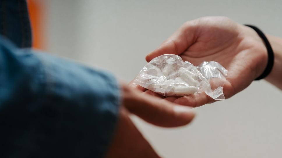 Droga, in Bergamasca 8.372 in cura. Cresce il consumo tra gli insospettabili