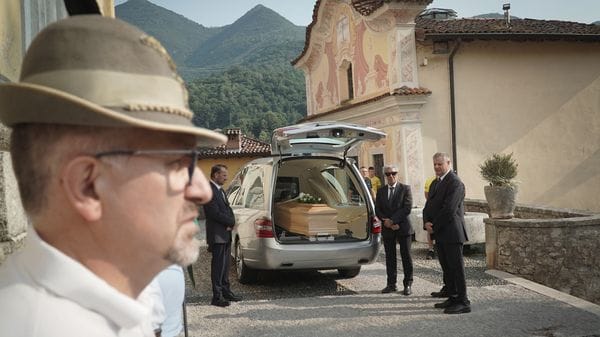 «Ha custodito e tramandato la storia di questa comunità». A Zogno l’addio a Sergio Tiraboschi