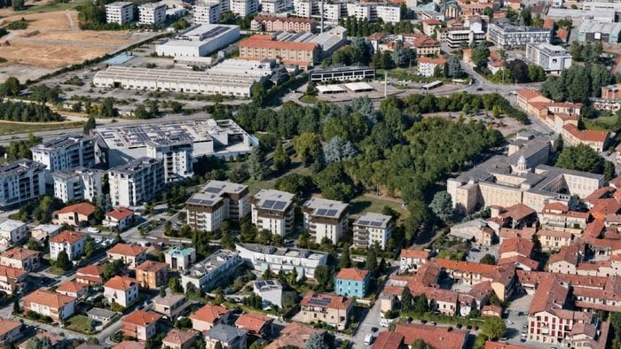 https://storage.ecodibergamo.it/media/photologue/2026/6/28/photos/cache/ex-molini-moretti-riparte-il-piano-per-76-appartamenti-a-colognola_d9e0950e-725f-11f1-aeda-4de6a6485e8b_1920_1080_v3_large_16_9.jpg