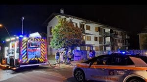 Incendio in un appartamento a Calusco: due anziani salvati dai vicini