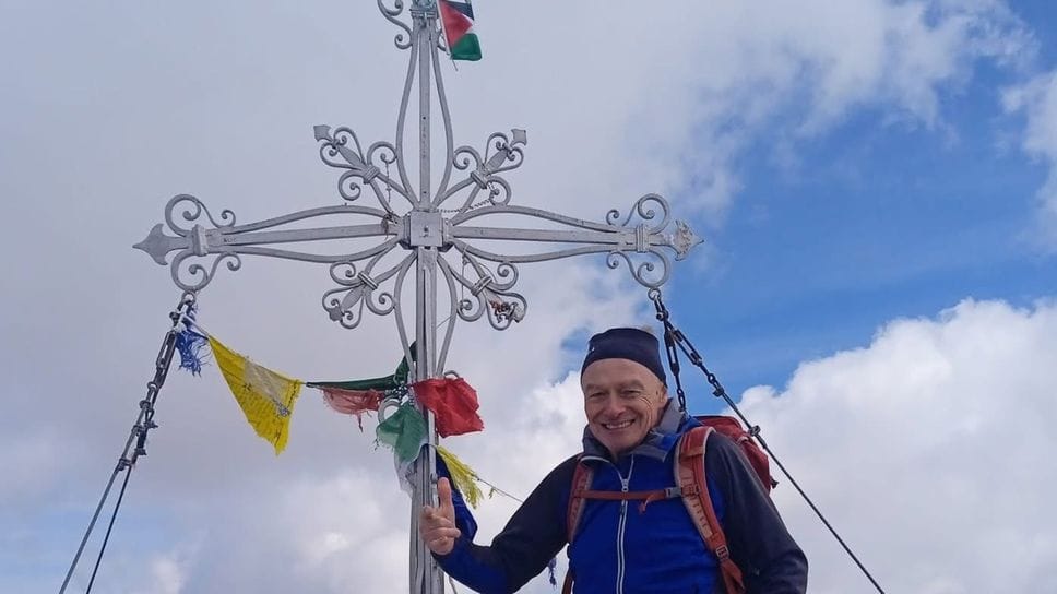 Al figlio ha detto: mi fermo al fresco fino a sera. Dolore per Angelo, «la montagna la sua vita»