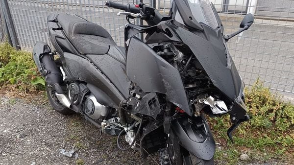 Ponte San Pietro, scontro tra un’auto e uno scooter sulla Briantea: grave un 58enne