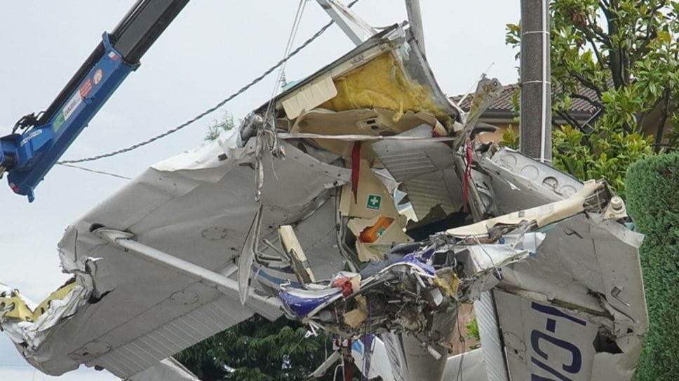 Aereo caduto a Valbrembo, il mistero dell’ultima manovra 