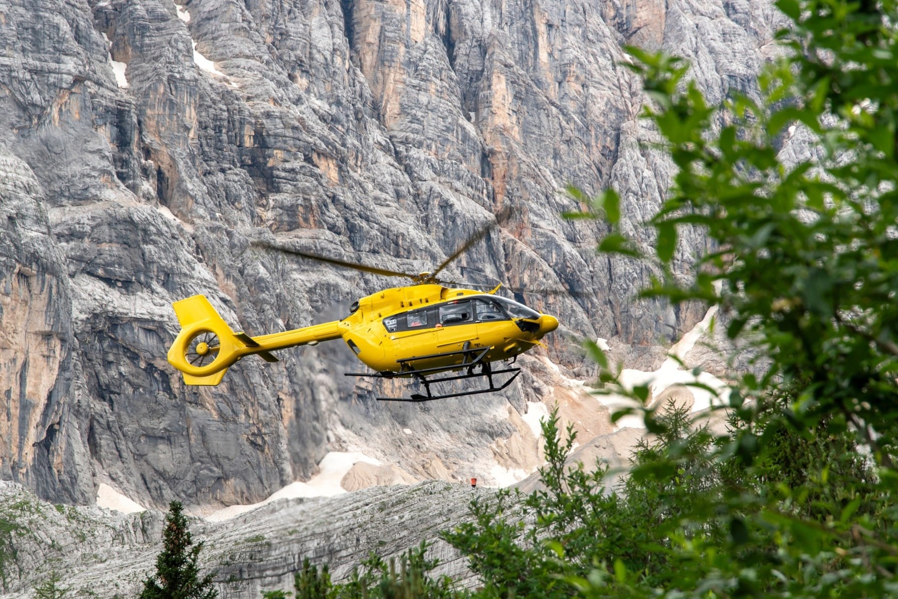 I bivacchi non sono rifugi. La sfida della montagna sempre più affollata