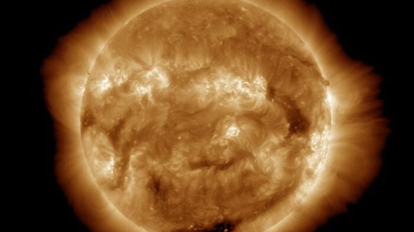 Il Sole è irrequieto, probabile tempesta geomagnetica in arrivo 