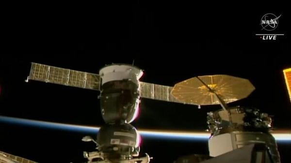 Nuova perdita di aria sulla Iss, gli astronauti nelle navette 