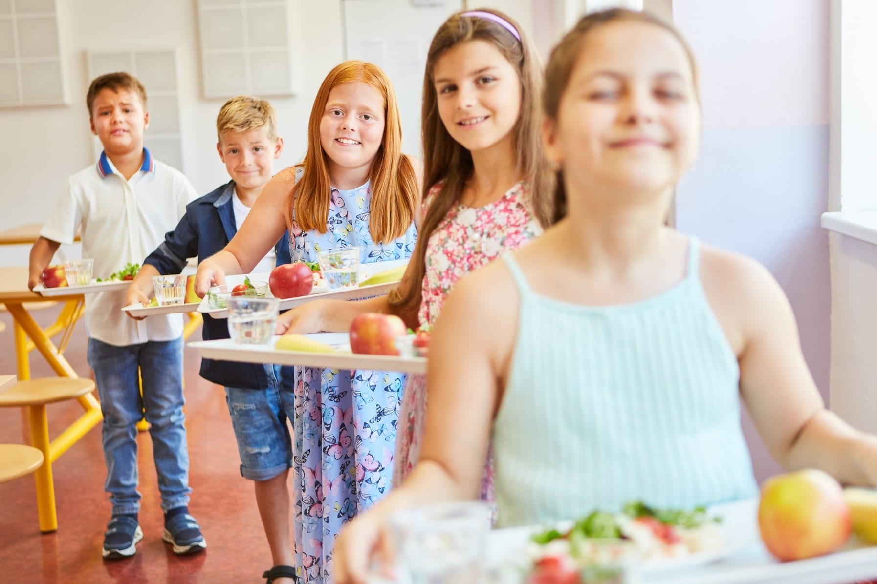 Tenere aperte le scuole in estate non significa trasformarle in parcheggi