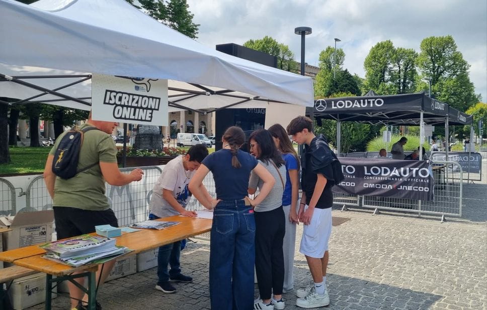 Camminata Nerazzurra: apre il Villaggio sul Sentierone - Foto