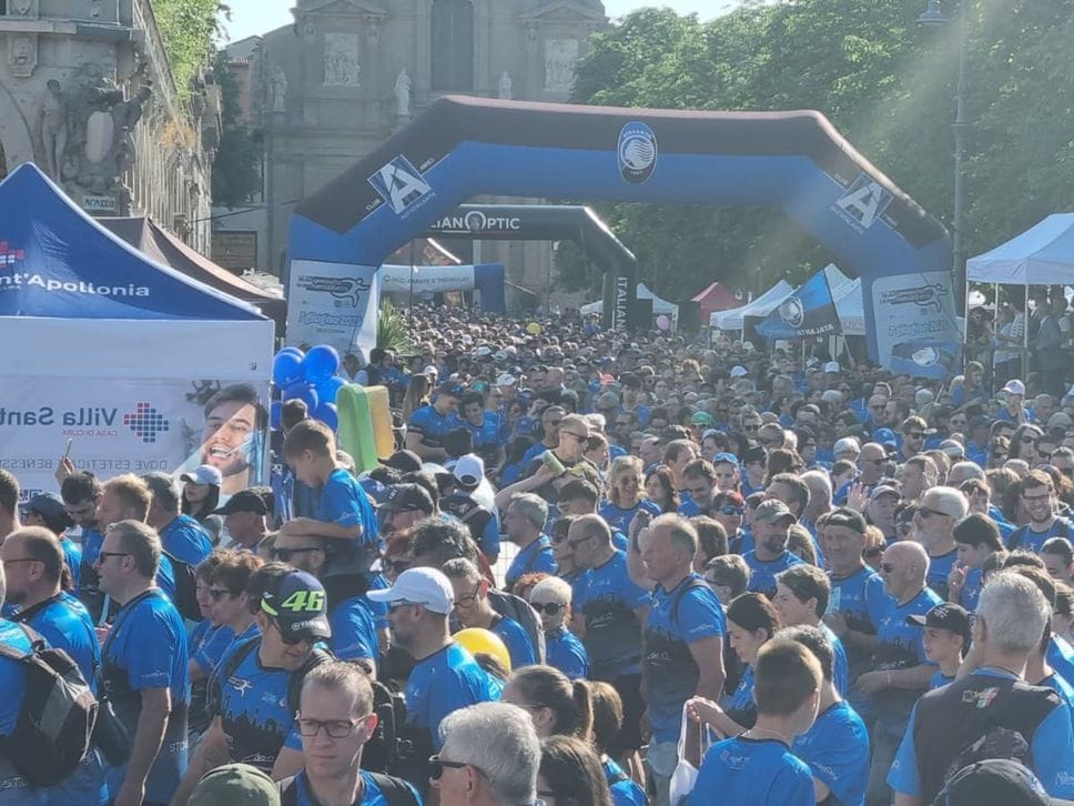 Camminata Nerazzurra, oltre 12mila tifosi invadono il Sentierone - Foto
