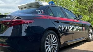Spirano, inseguito dai carabinieri si schianta e cerca di scappare tra i campi: arrestato