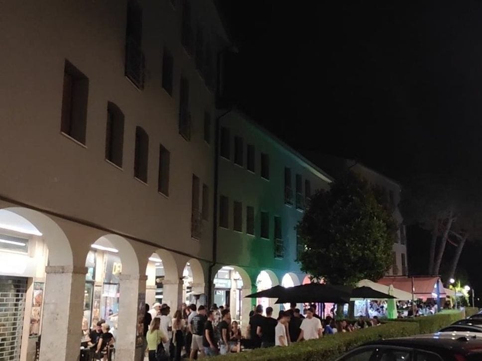 Sarnico, riparte la movida ma scattano subito multe e chiusure
