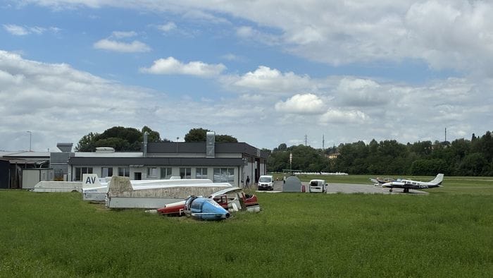https://storage.ecodibergamo.it/media/photologue/2026/6/9/photos/cache/schianto-in-volo-a-valbrembo-daniel-vivo-al-momento-dellimpatto-non-fu-stronc_15e2f720-6371-11f1-a11a-3ef0d82a78ec_1920_1080_v3_large_16_9.jpeg