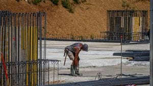 Vietato lavorare al sole nelle ore più calde: l’ordinanza in Lombardia e come funziona