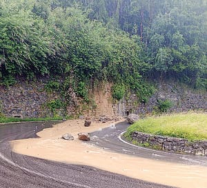 Frane a Trabuchello Paura e quattro paesi isolati per sette ore