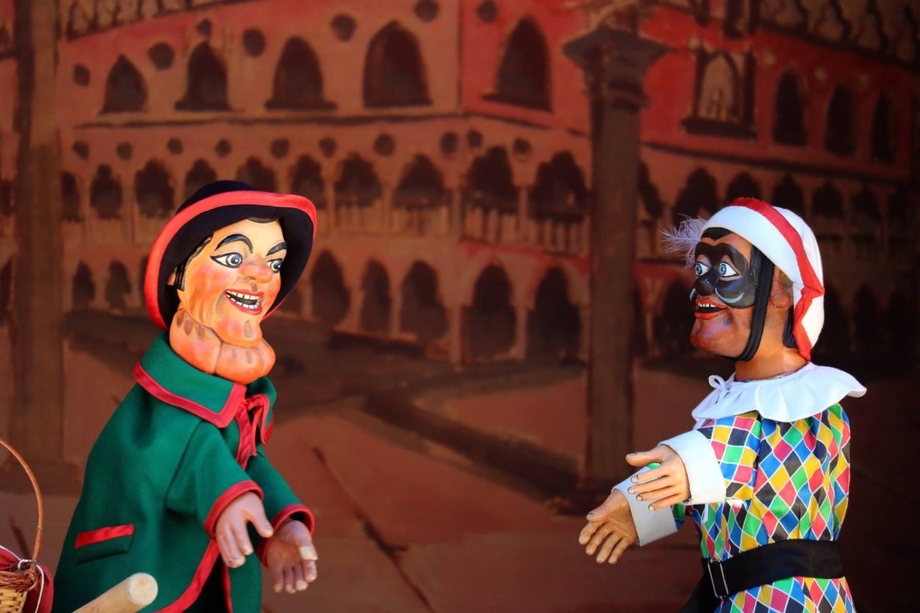 Gioppino, Fagiolino e tanti altri protagonisti di «Borghi e Burattini»  animano l’estate con il teatro di figura 
