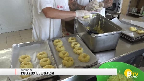 L'estate alla comunità Aga di Pontirolo: la fatica, ma anche il desiderio del riscatto