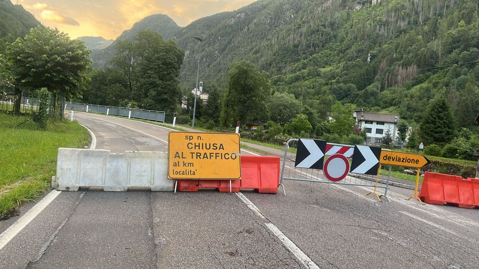 Val Brembana, frana a Isola di Fondra. Riaperta la strada per Branzi - Foto